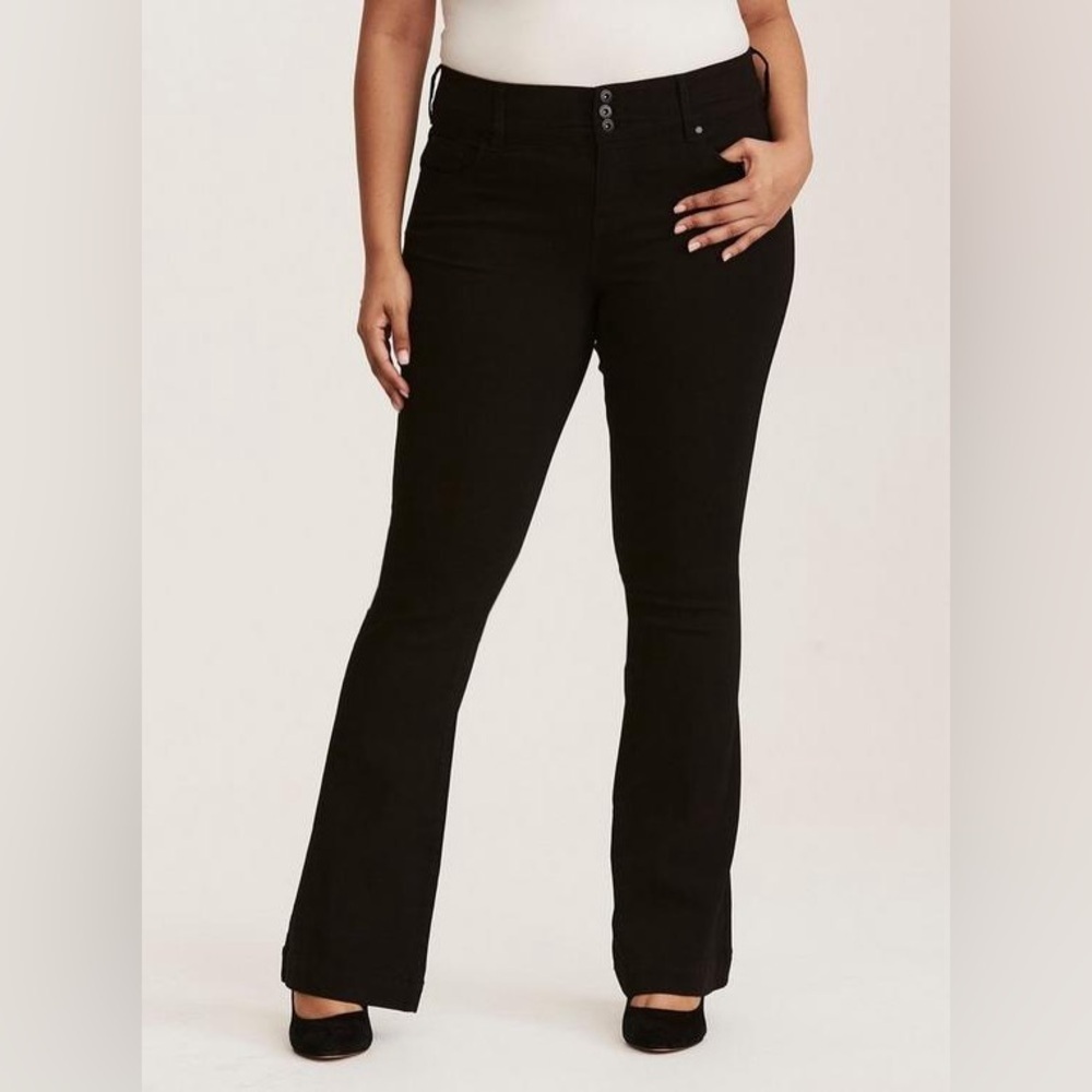 Torrid Denim Flared Jean Black Wash Women Size 12R